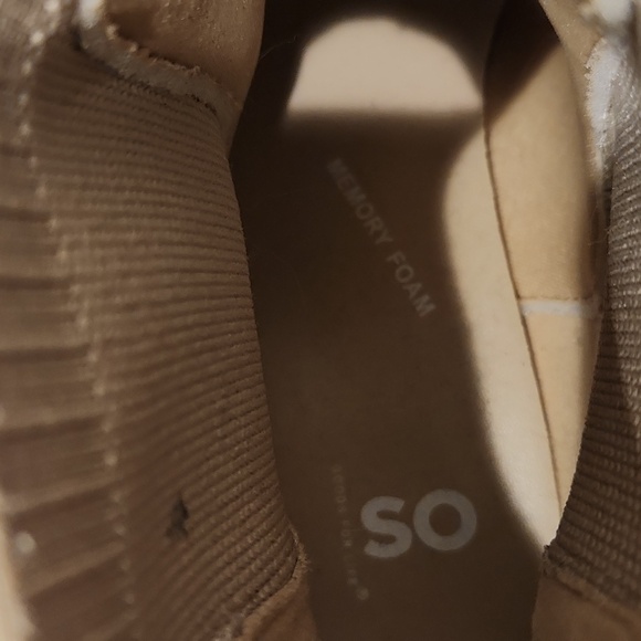 SO Women's Tan Memory Foam Chelsea Boots (Size 9.5) - Picture 3 of 12